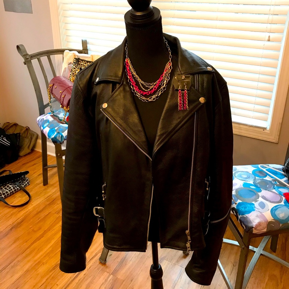 Leather Motor cycle Jacket size xxl fits like Xl